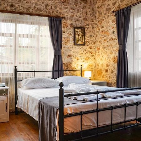La Casa Carina Bed & Breakfast Анталия Екстериор снимка