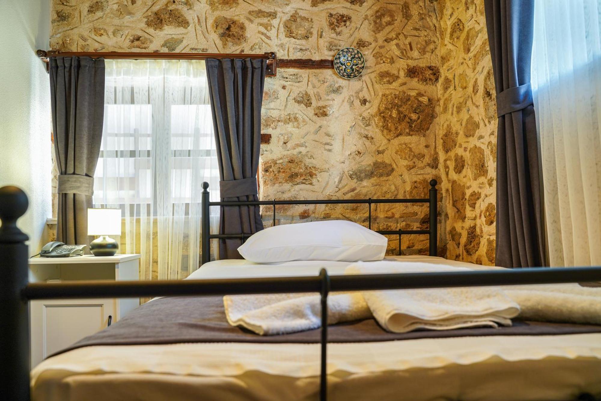 La Casa Carina Bed & Breakfast Анталия Екстериор снимка