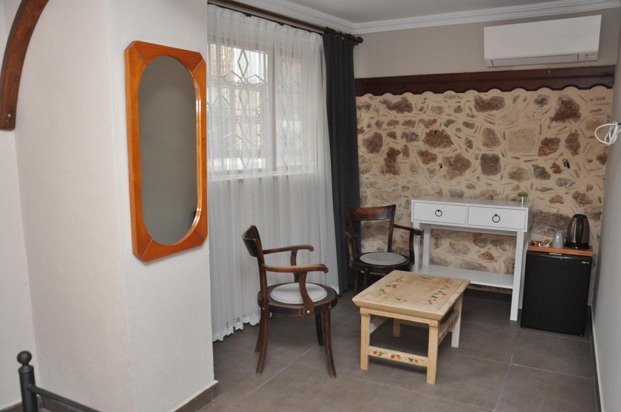 La Casa Carina Bed & Breakfast Анталия Екстериор снимка